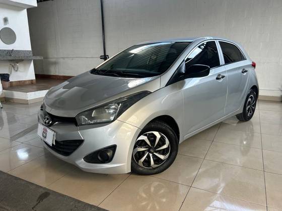 HYUNDAI HB20 1.0 COMFORT PLUS 12V FLEX 4P MANUAL HYUNDAI HB20 1.0 COMFORT PLUS 12V FLEX 4P MANUAL